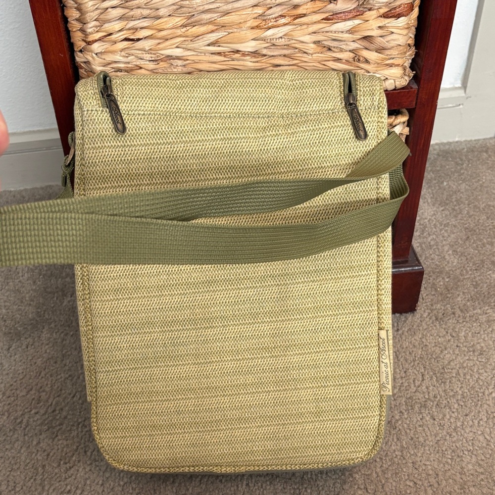 Ascot Picnic Olive Green Brand New 5 piece Picnic Bag - Picture 7 of 8